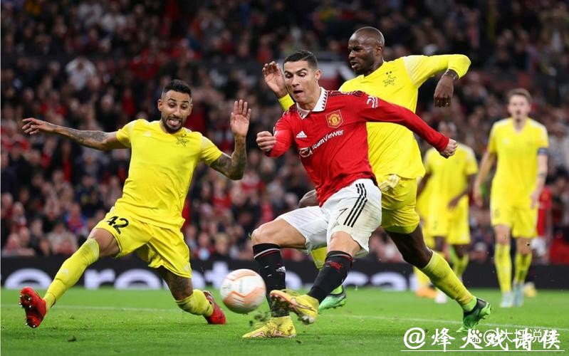 德甲-妖星梅开二度锋霸传射 门兴4-1大胜柏林联合