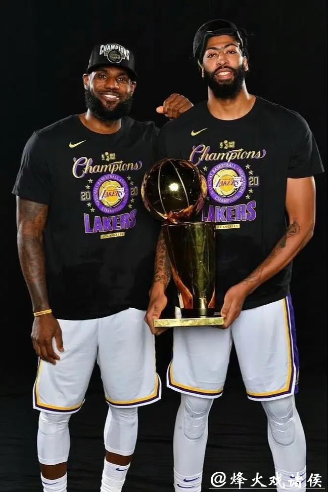 詹姆斯32+14+10浓眉31+9 湖人力克国王三连胜